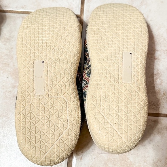 Urban Outfitters‎ Jacquard Tapestry Slipper Shoe Size Large - Picture 3 of 3